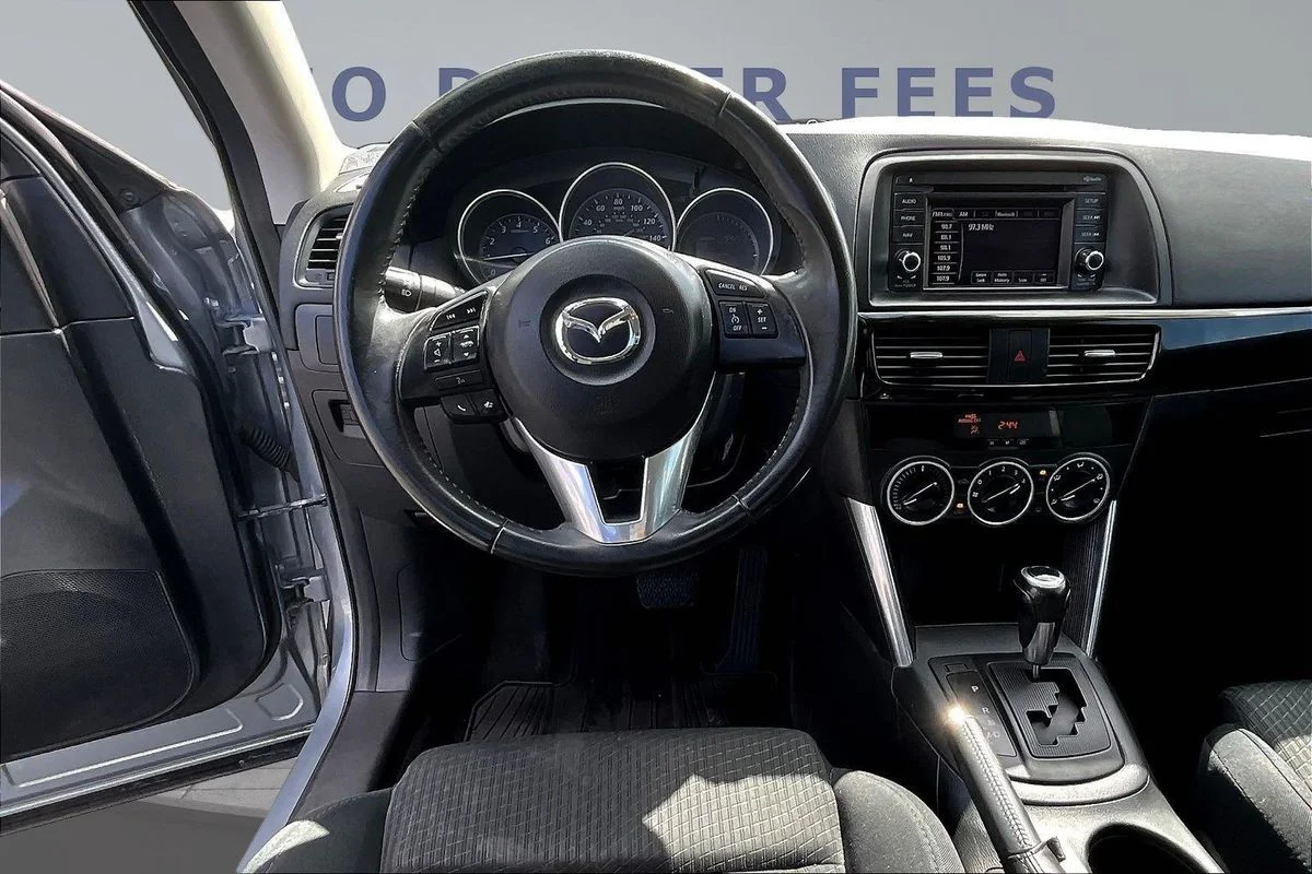 Used 2013  Mazda Touring image 8