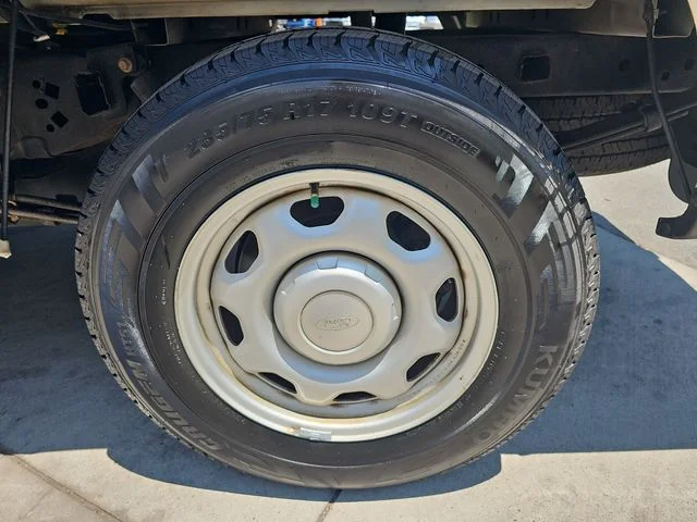 Used 2014 White Ford XL image 24