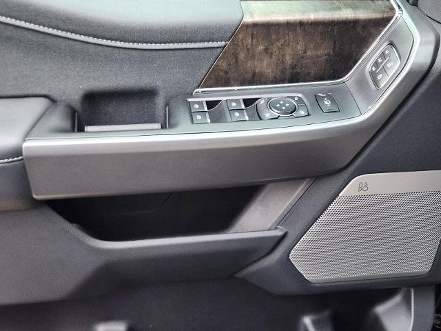 New 2026 Agate Black Metallic Ford F-250® Lariat® image 40
