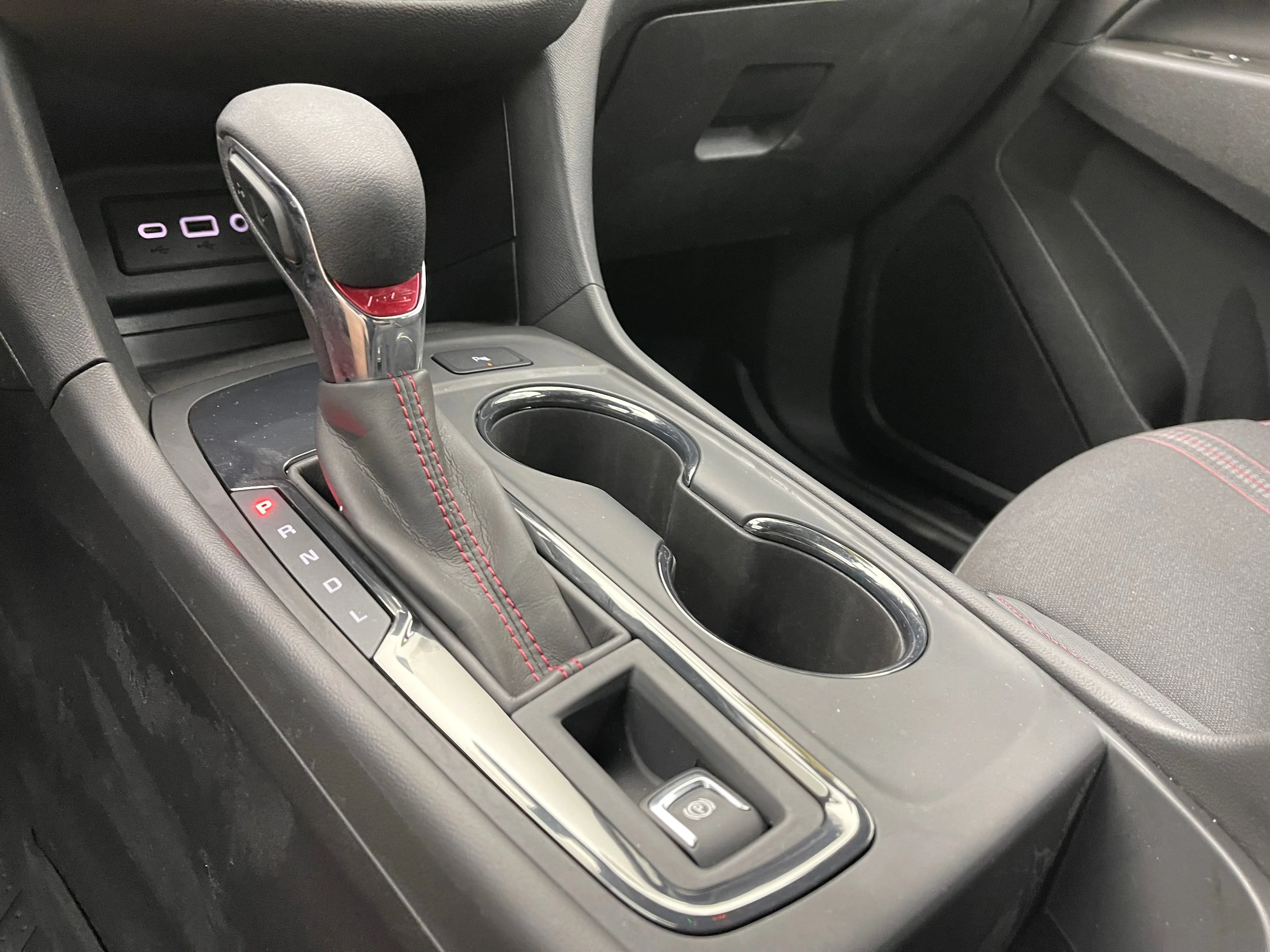 Used 2023 Summit White Chevrolet RS image 26