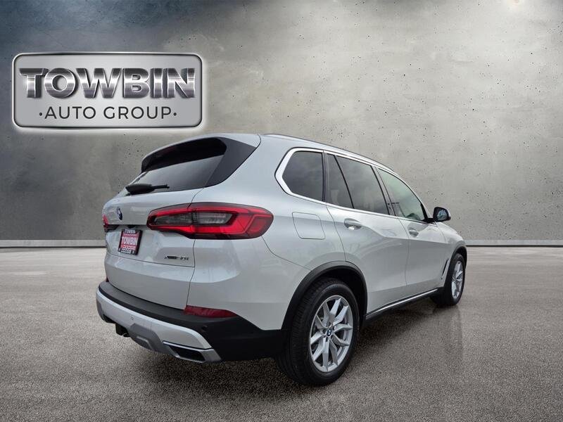 Used 2019 White BMW xDrive50i image 6