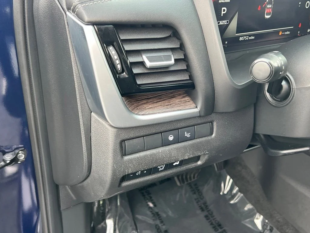 Used 2024 Deep Ocean Blue Nissan Platinum image 14