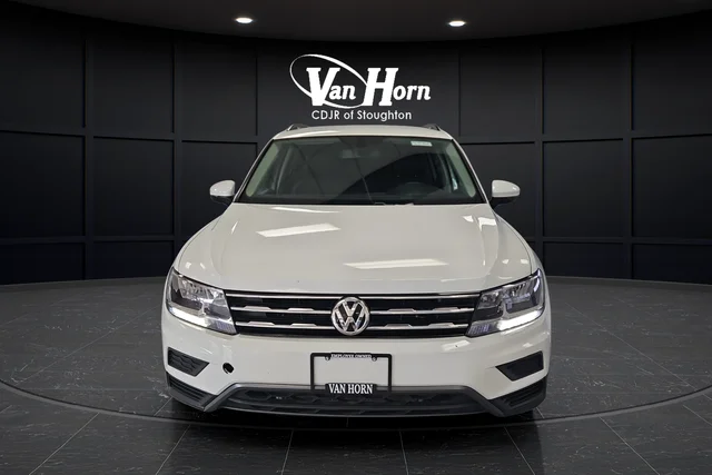 Used 2021 Pure White Volkswagen 2.0T SEL image 2