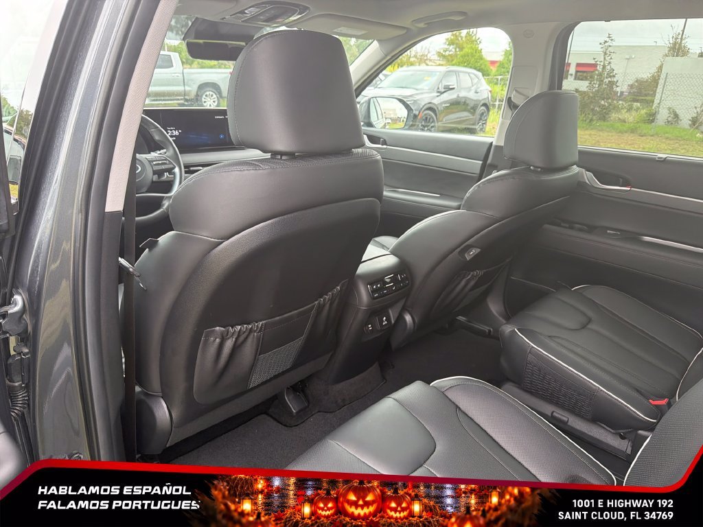 Used 2025 Gray Hyundai SEL Premium image 26