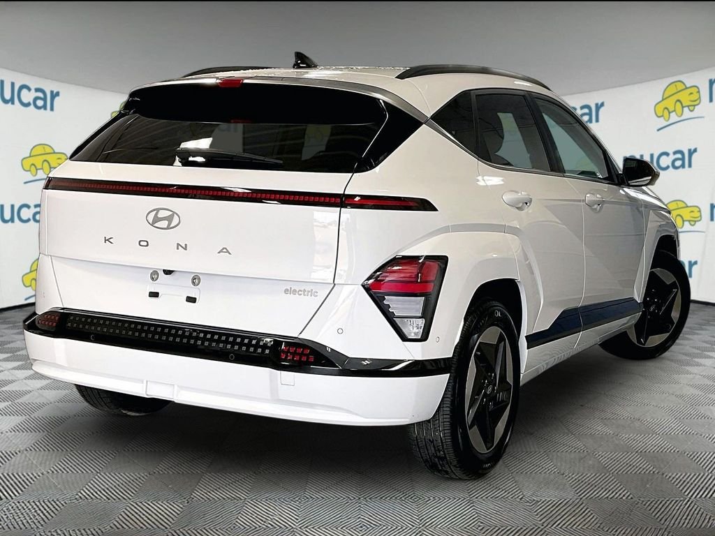 Used 2024 White Hyundai Limited image 6
