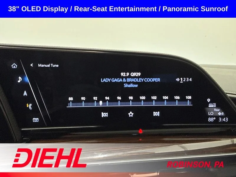 Used 2023 White Cadillac Premium image 34