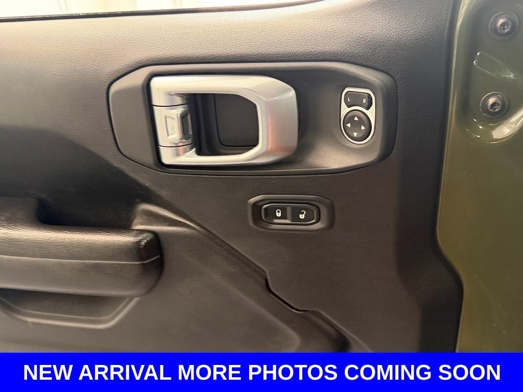 Used 2022 Green Jeep Unlimited Sport S image 24