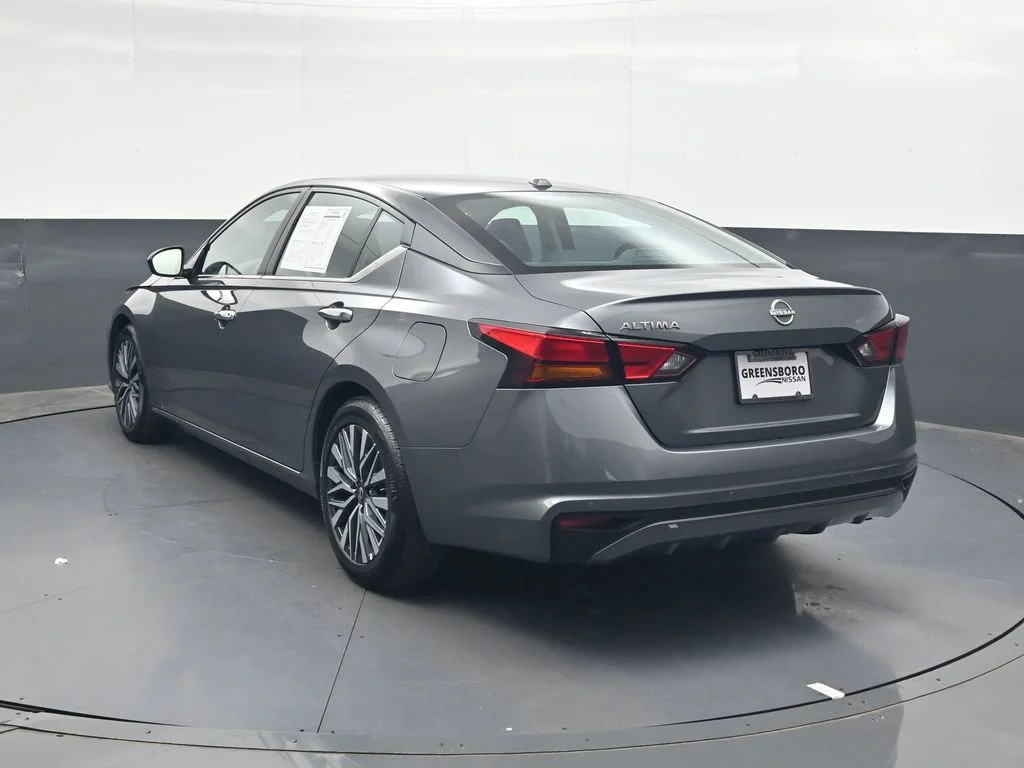Used 2025 Gray Nissan 2.5 SV image 7
