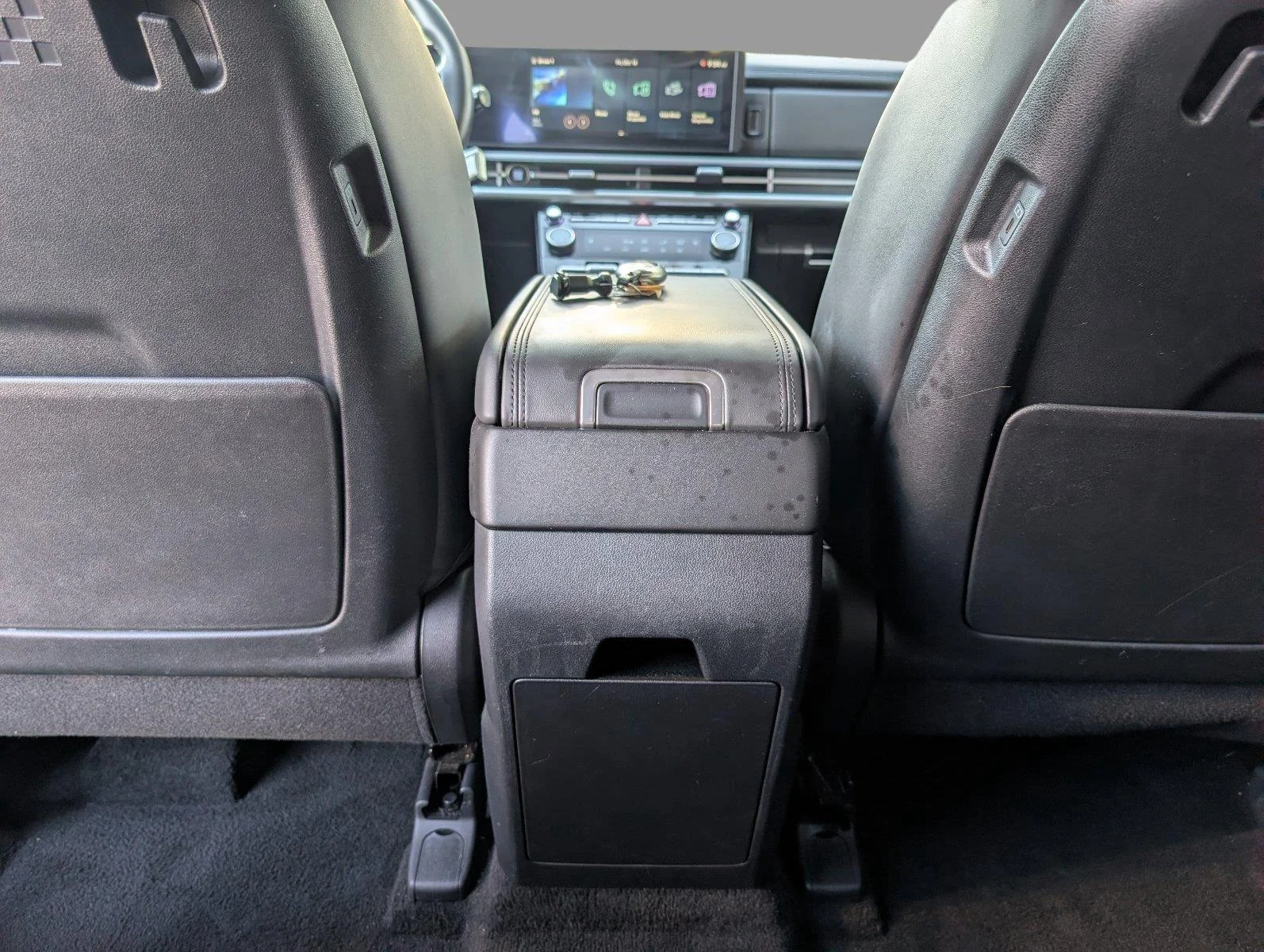 Used 2026 Shimmering Silver Hyundai SEL image 34