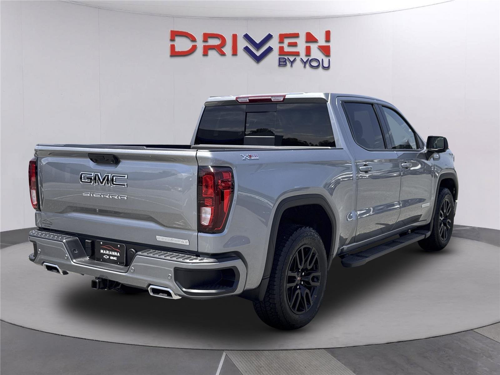New 2026 Sterling Metallic GMC Elevation image 4