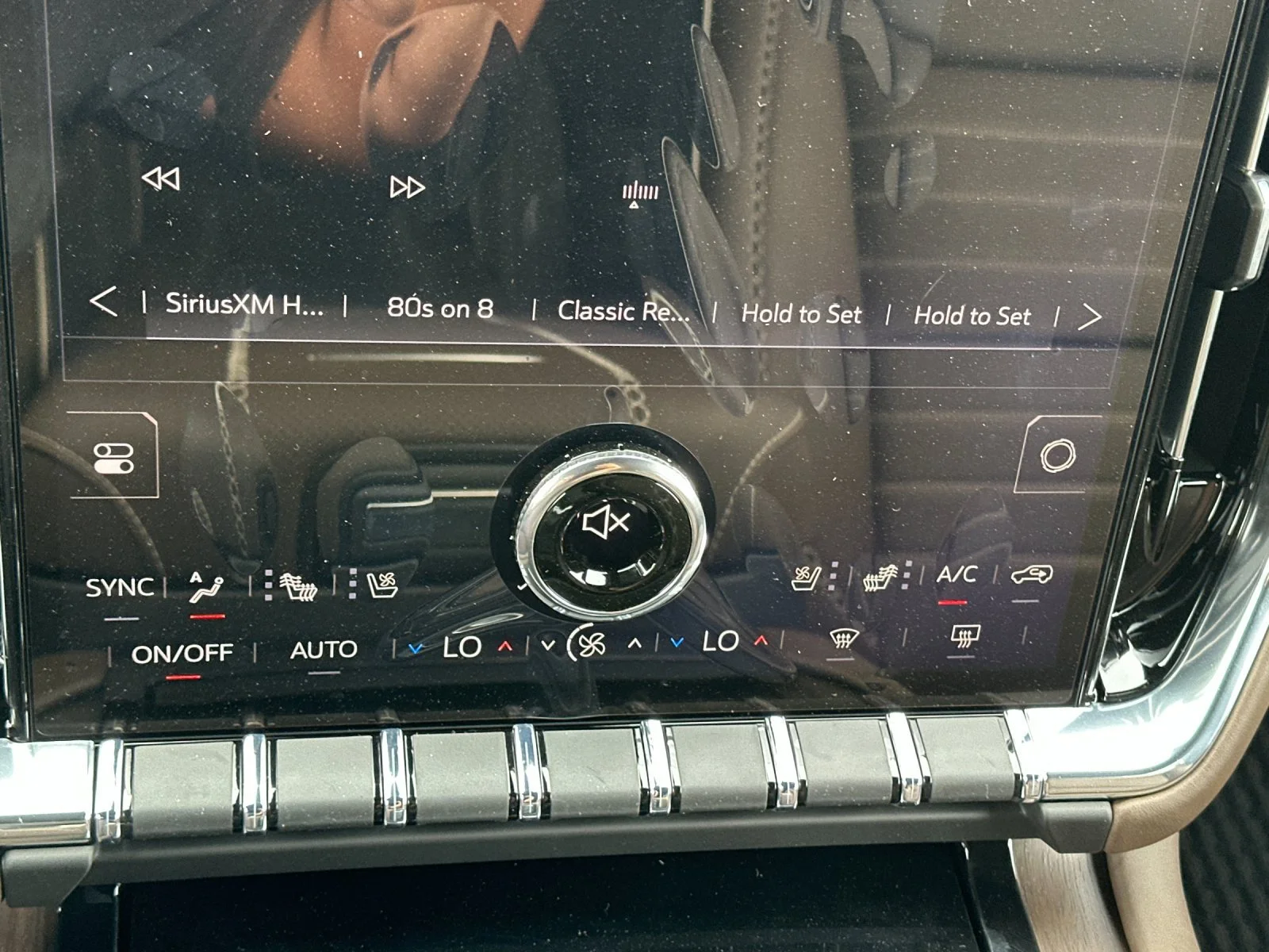 New 2027 Glacier White Tricoat GMC Denali Ultimate image 20