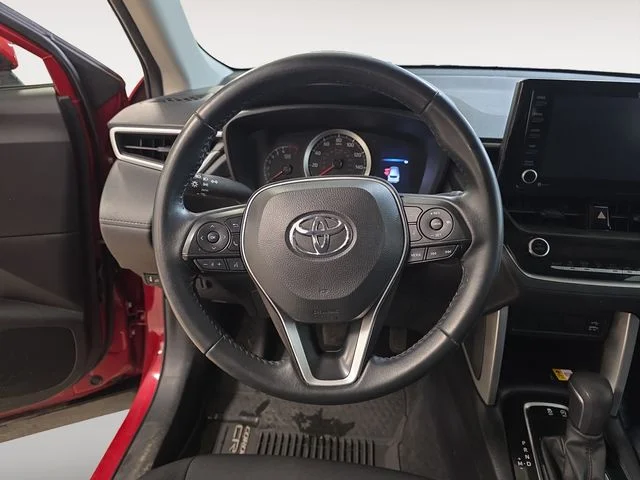 Used 2022 Red Toyota LE image 12