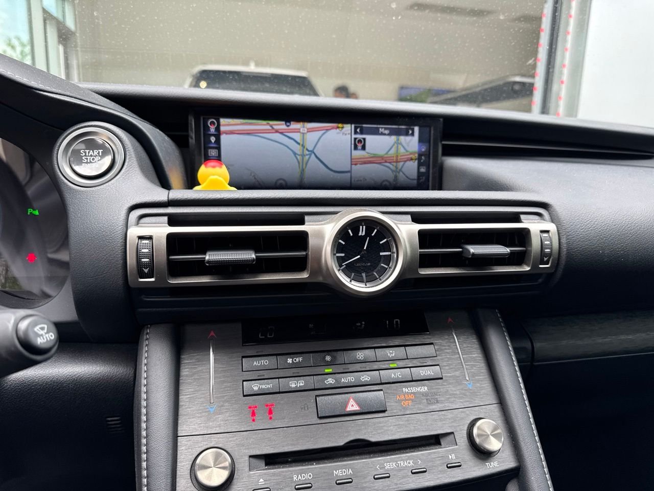 Used 2019 White Lexus 300 image 9
