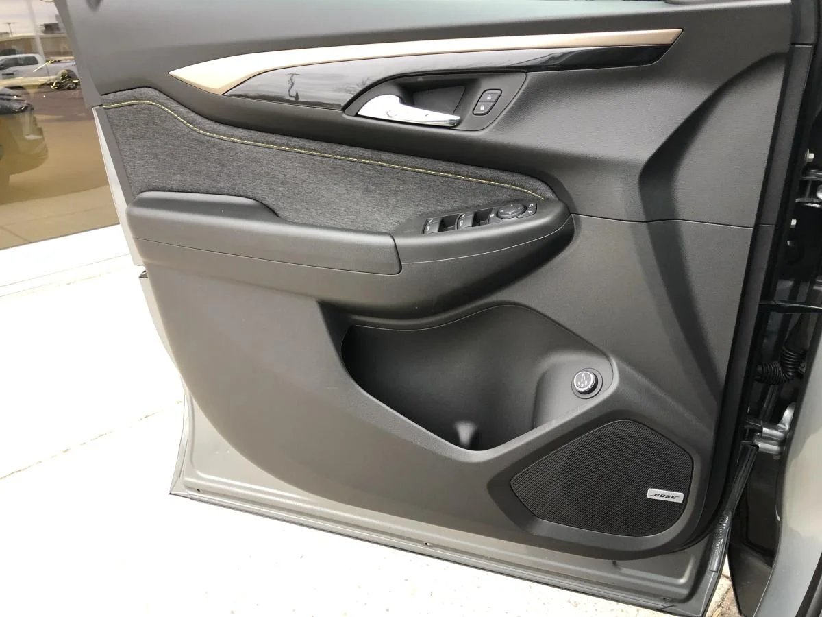 New 2026 Grey Chevrolet Awd 4dr Activ image 18