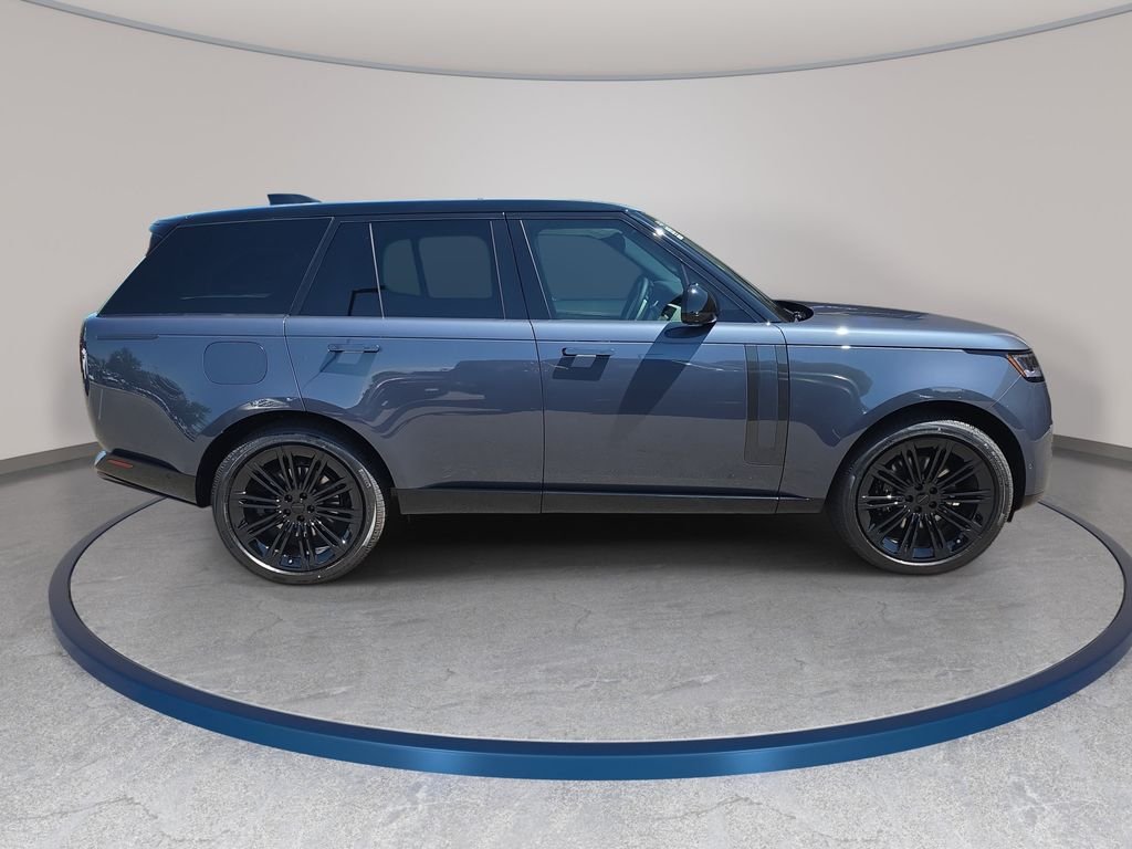 New 2026 Varesine Blue Land Rover SE image 4