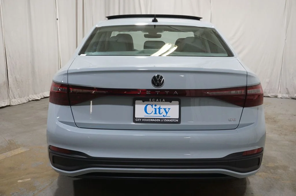 Certified Used 2025 Gray Volkswagen 1.5T SE image 6