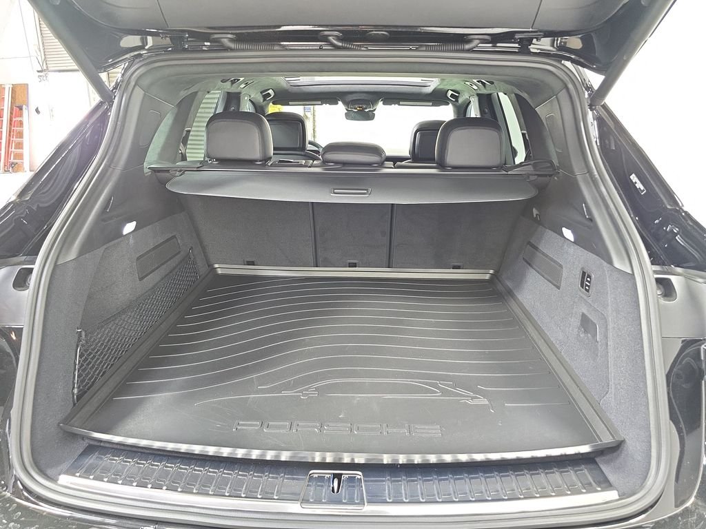 Certified Used 2026  Porsche Turbo image 25