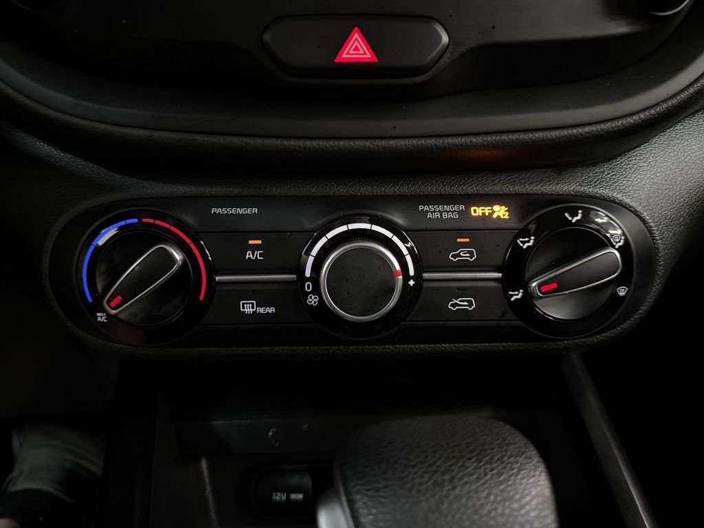 Used 2025  Kia LX image 25