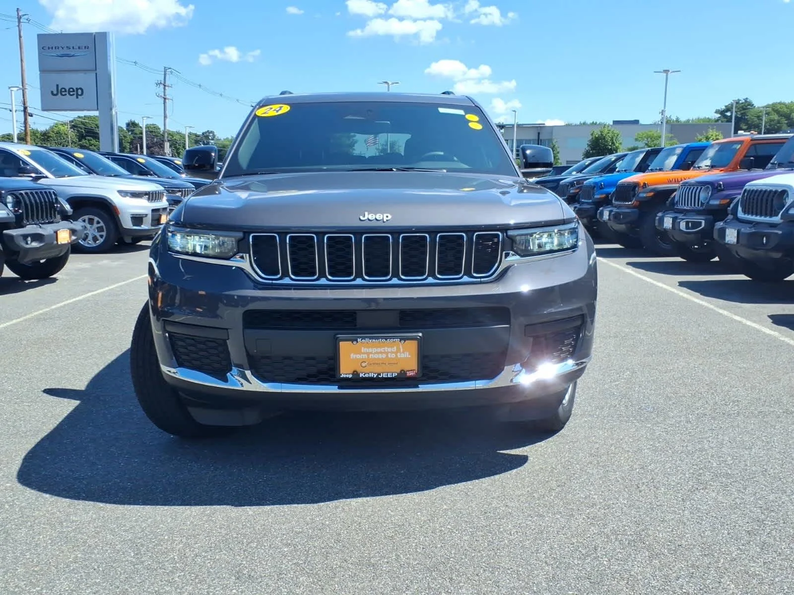 Certified Used 2024 Baltic Gray Metallic Clearcoat Jeep Laredo image 3