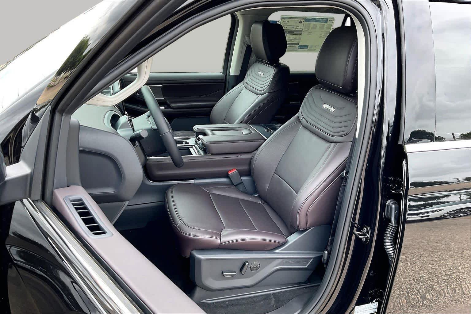 New 2026 Agate Black Metallic Ford MAX Platinum® image 9