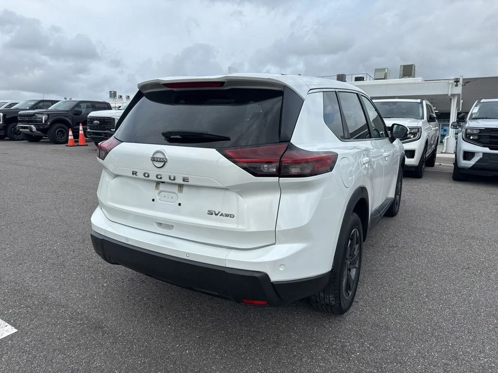 Used 2024 Pearl Nissan SV image 2