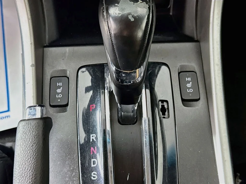 Used 2015 Crystal Black Pearl Honda EX-L image 19