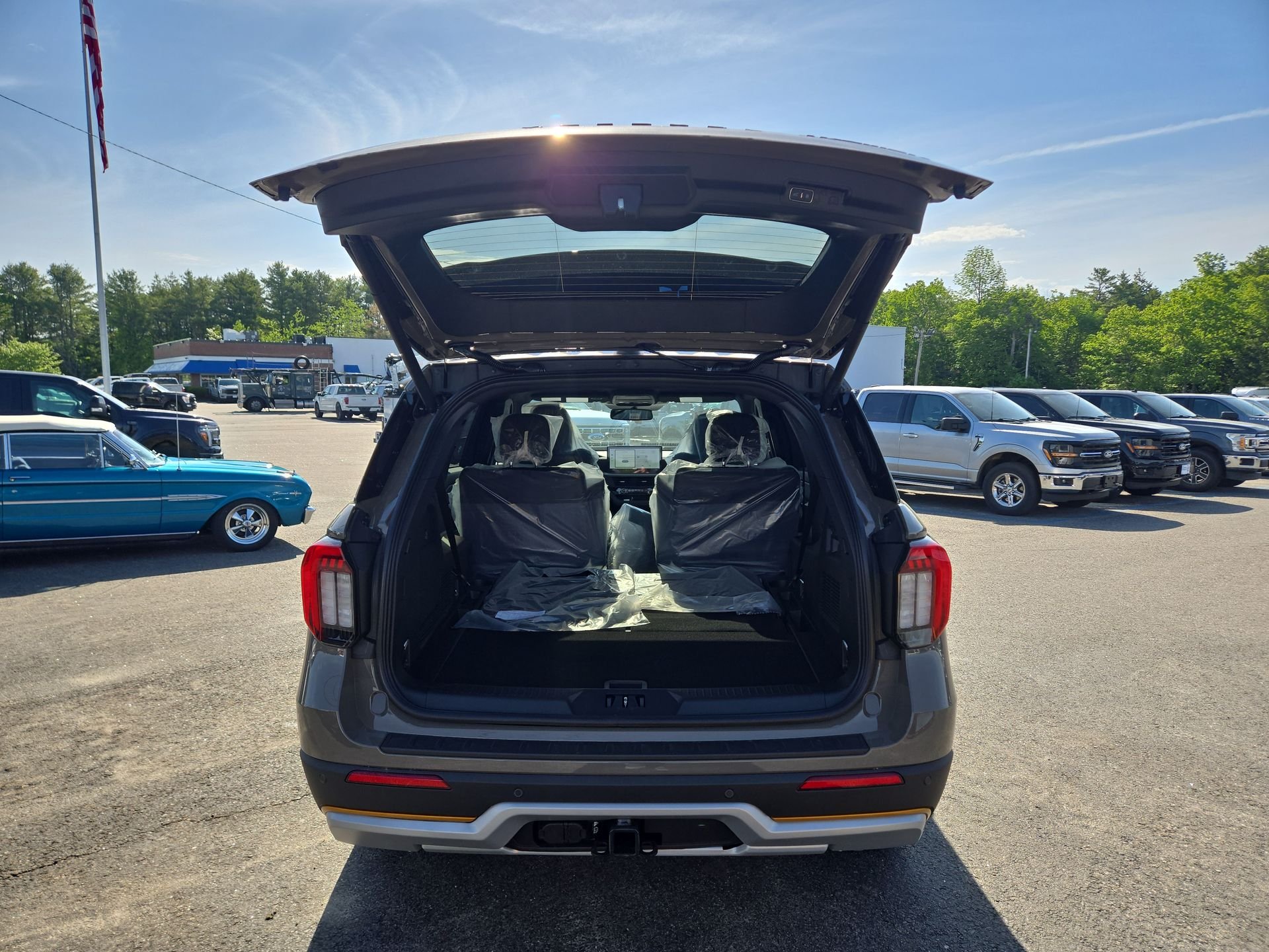 New 2026 Marsh Gray Ford Tremor® image 3