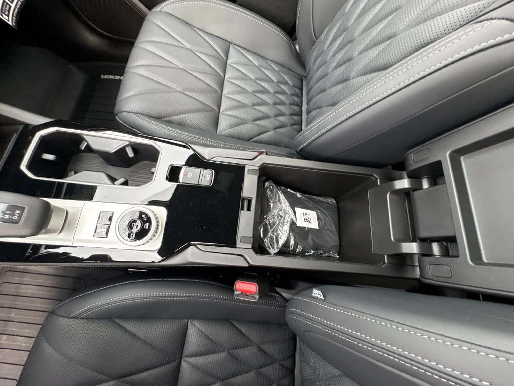 New 2026 Gray Mitsubishi SEL image 29