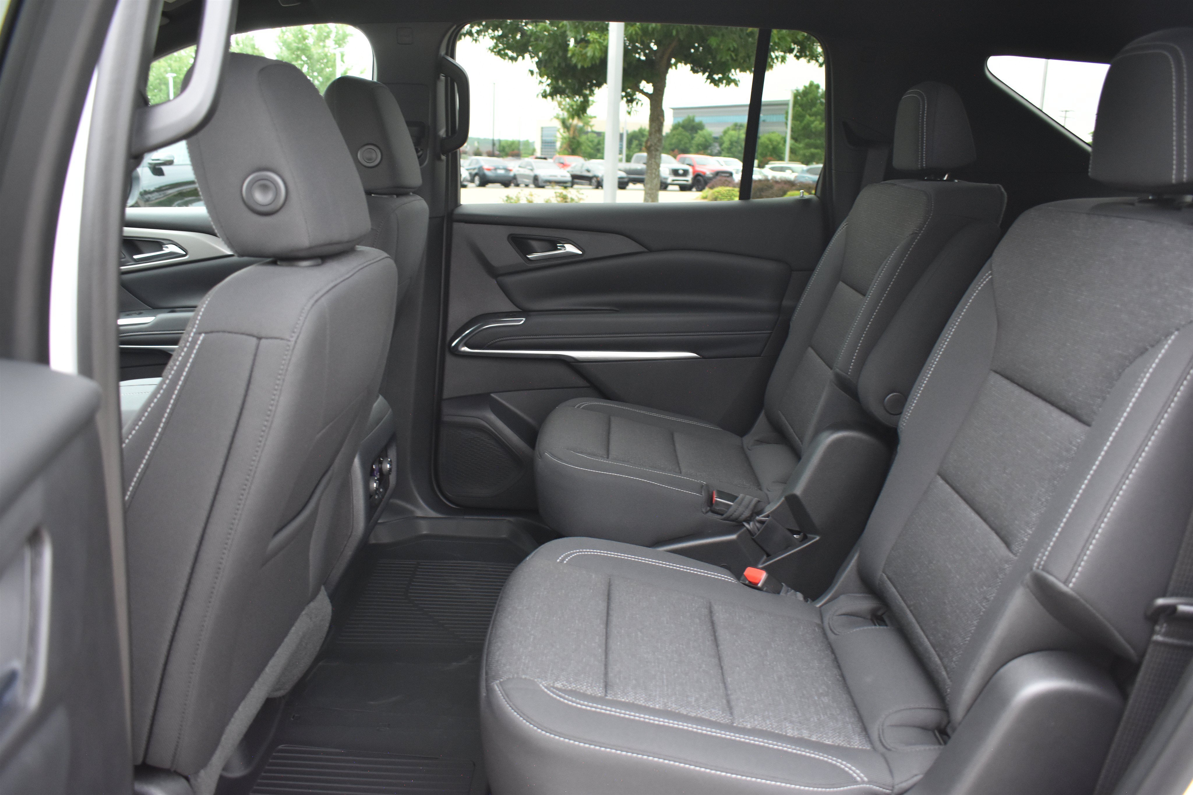 2026 Chevrolet Traverse LT - Photo 15