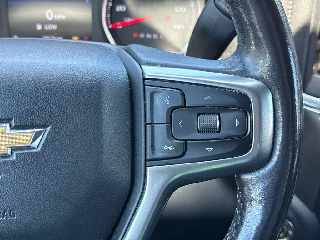 Used 2021 SHADOW GRAY METALLIC Chevrolet LT image 29