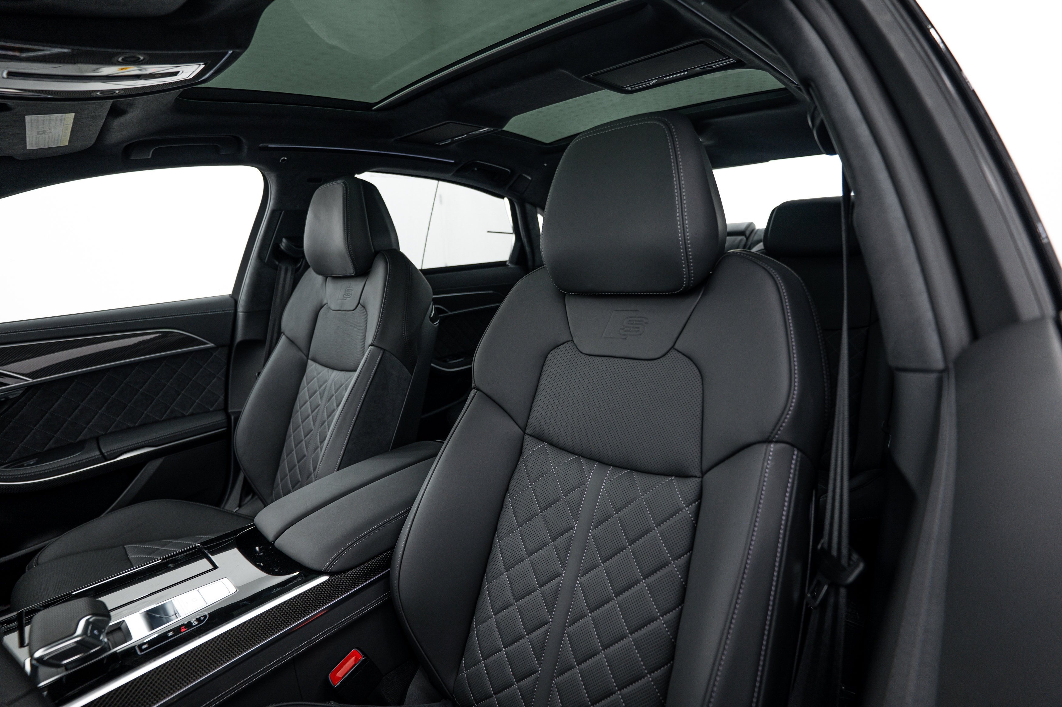 New 2026 Black Audi 4.0T image 18