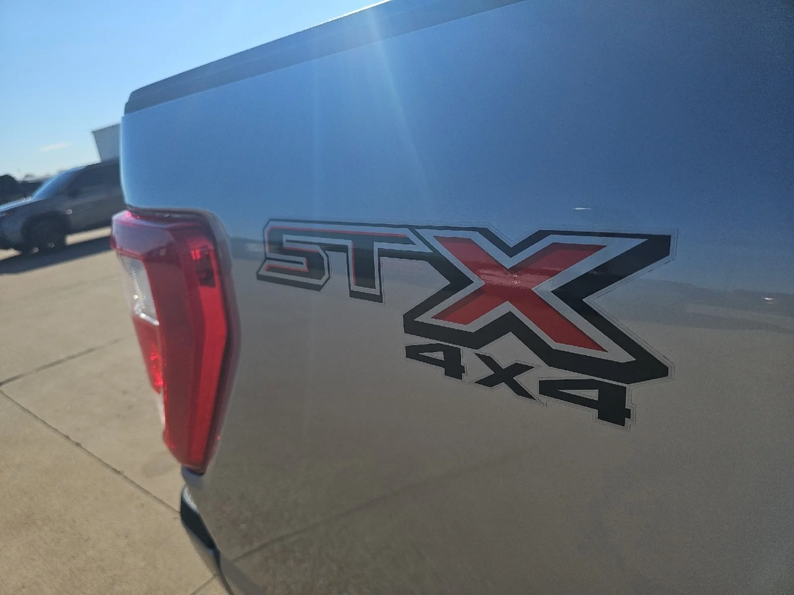 Used 2023 Iconic Silver Ford XL image 12