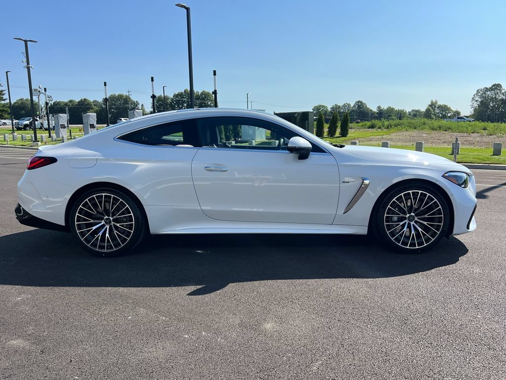 New 2026 MANUFAKTUR Moonlight White Metallic Mercedes-Benz AMG® CLE 53 4MATIC+ Coupe image 45