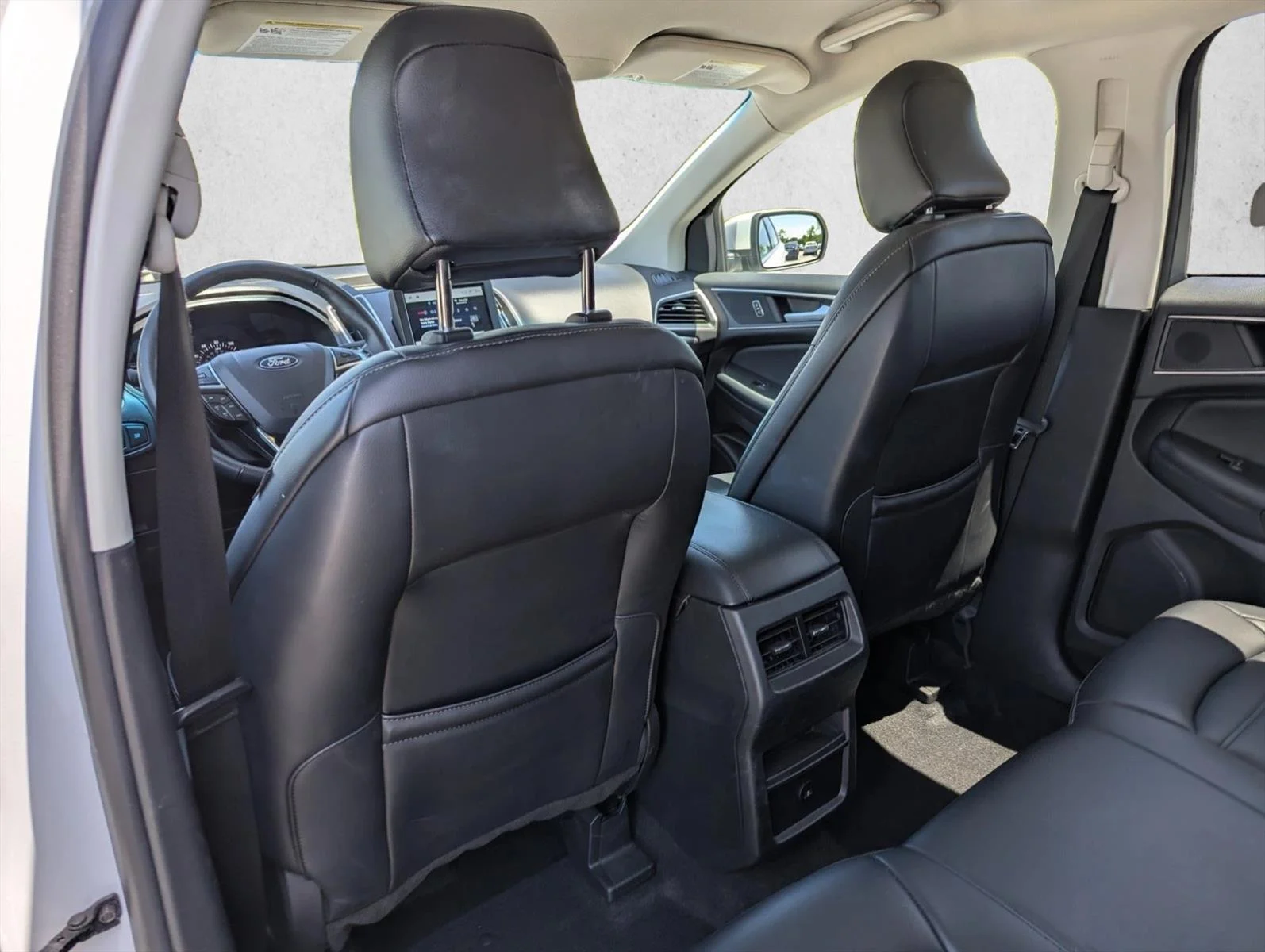 Used 2024 Oxford White Ford SEL image 22