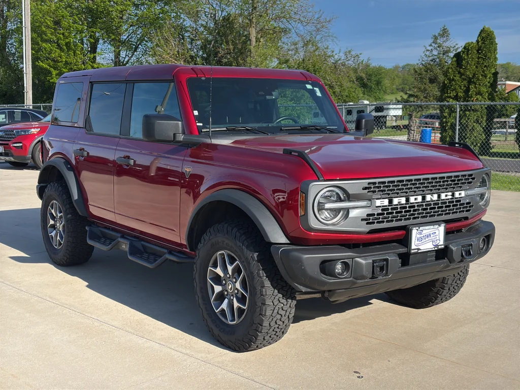 Used 2025 Ruby Red Metallic Ford Badlands image 26