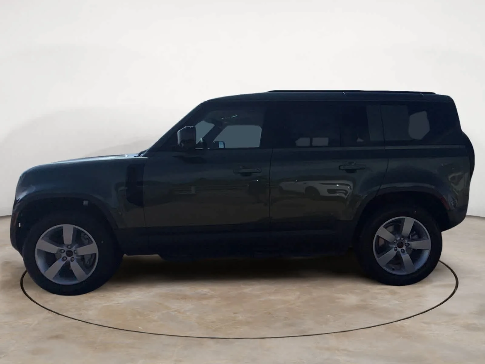 New 2026 Woolstone Green Land Rover S image 2