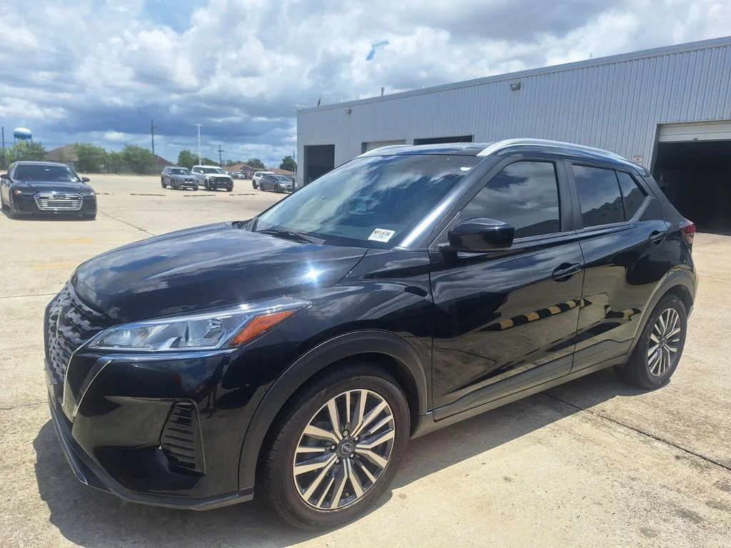 2023 Nissan Kicks 1.6 SV's photo