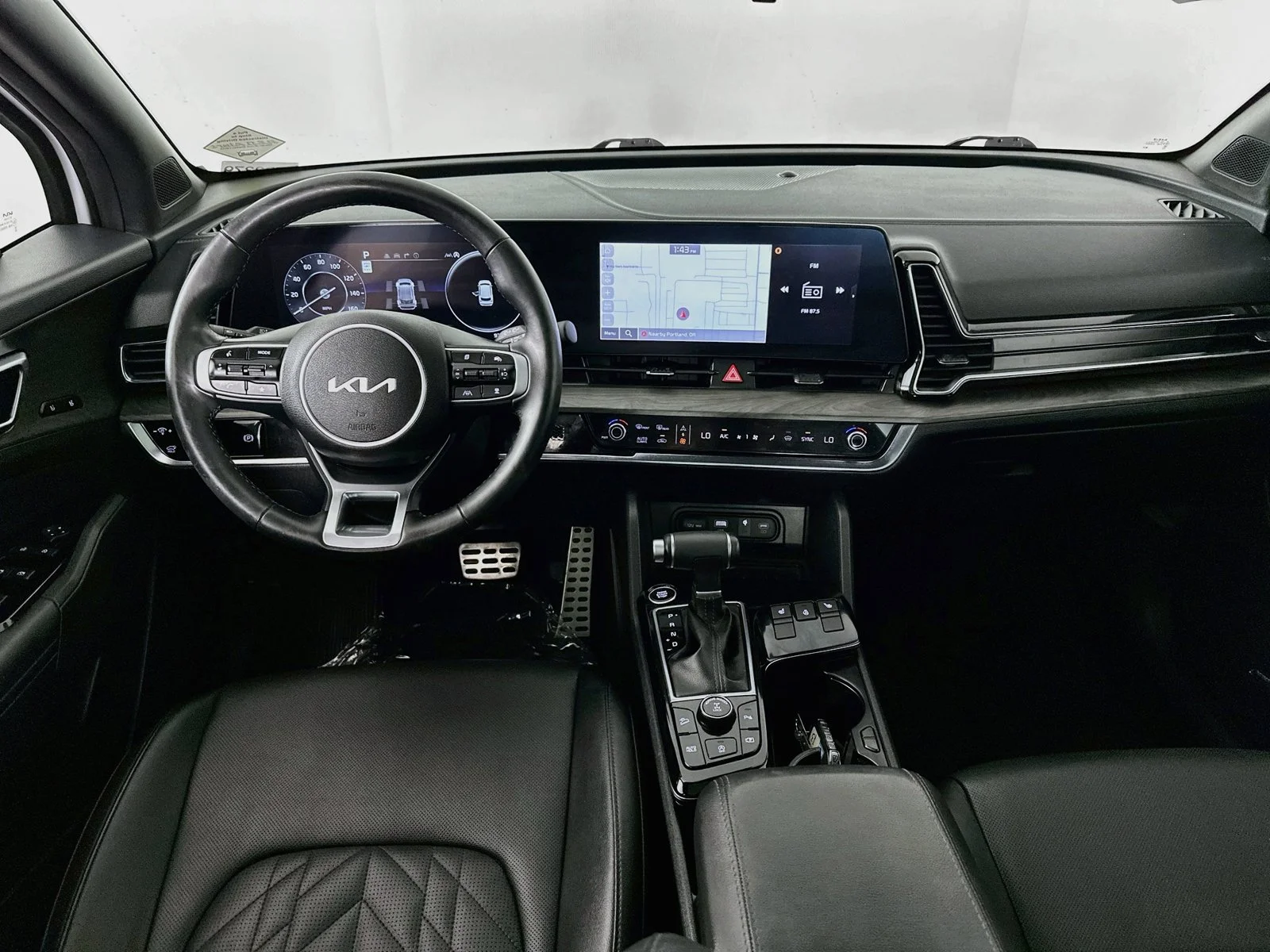 Used 2025 Glacier White Pearl/Ebony Black Roof Kia X-Pro image 24