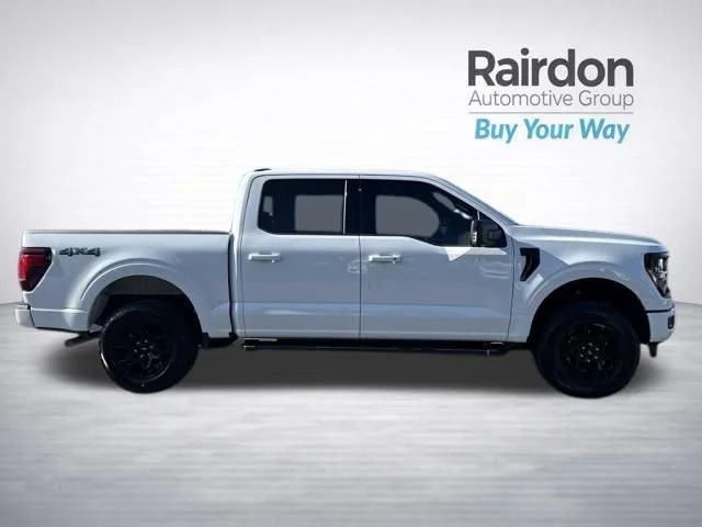 Used 2025 Oxford White Ford XLT image 8