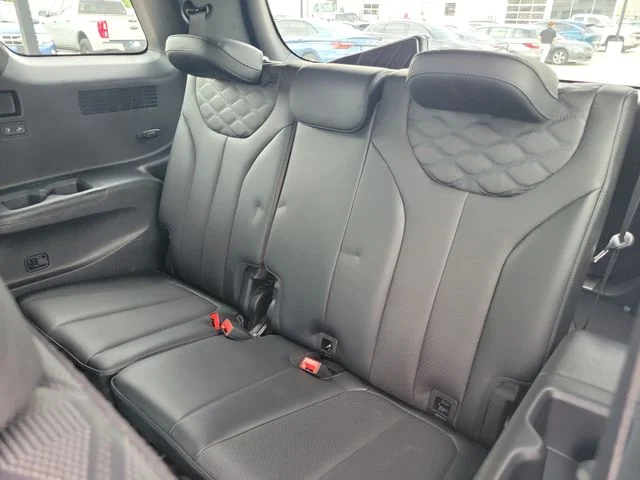 Used 2020 Green Hyundai Limited image 13