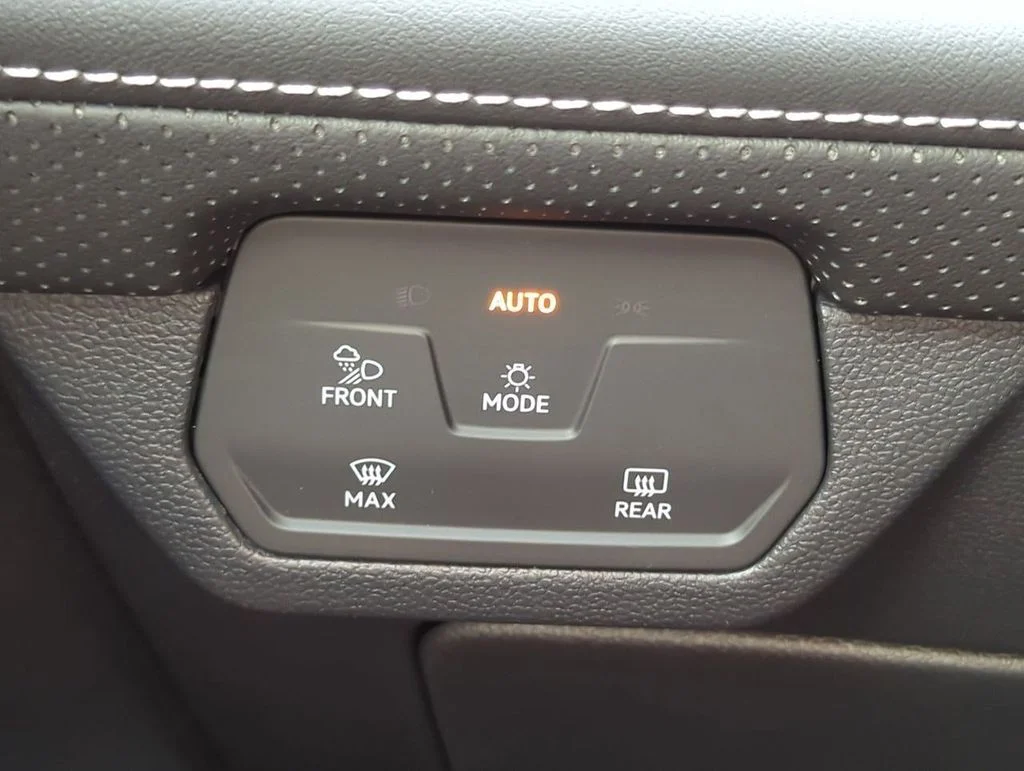 New 2026 Green Volkswagen 2.0T SEL image 17