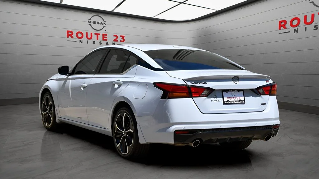 Certified Used 2024 Gray Nissan 2.5 SR image 6