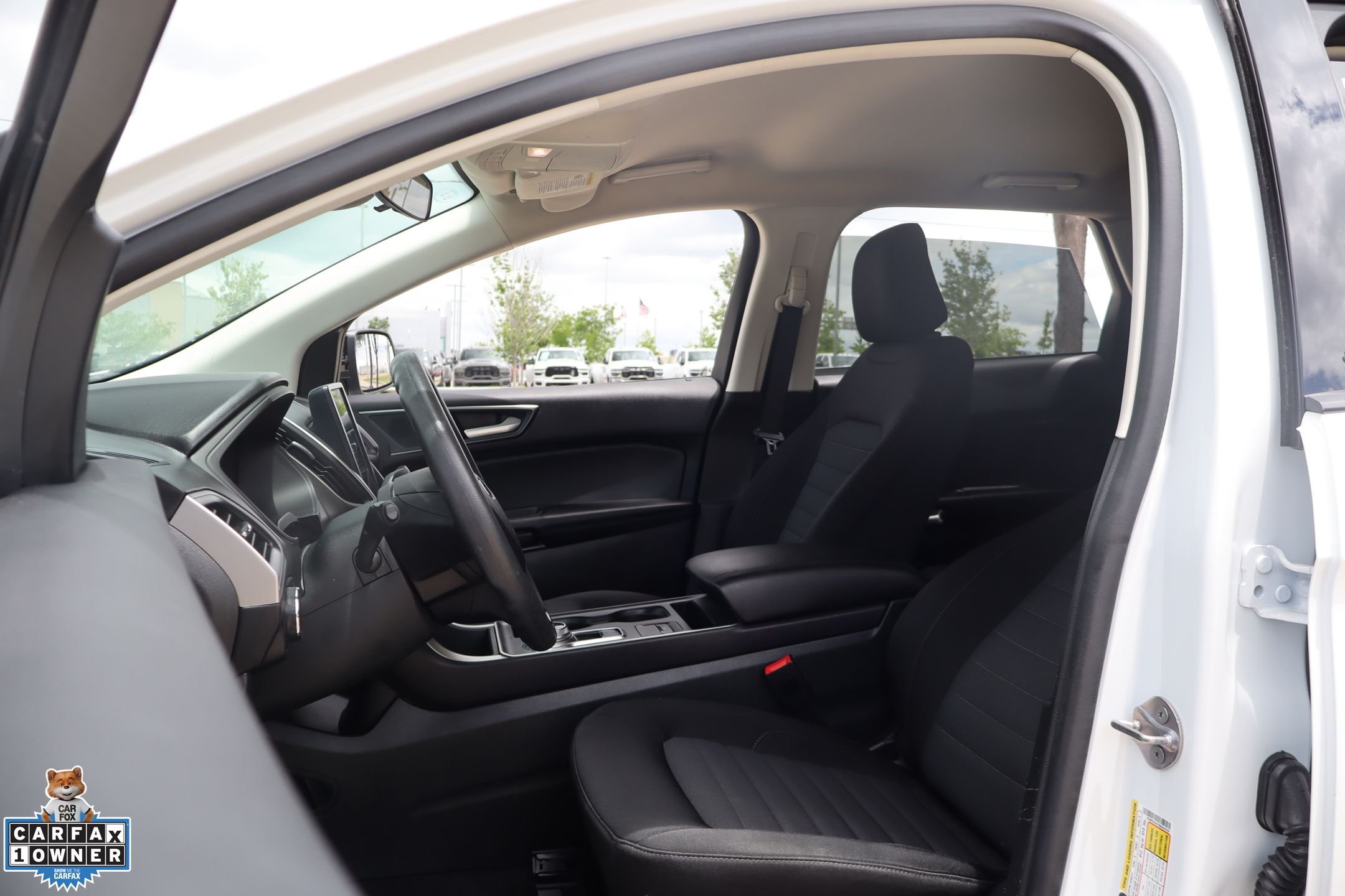 Used 2024 White Ford SE image 17