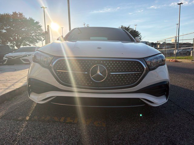Used 2024  Mercedes-Benz E 350 image 6