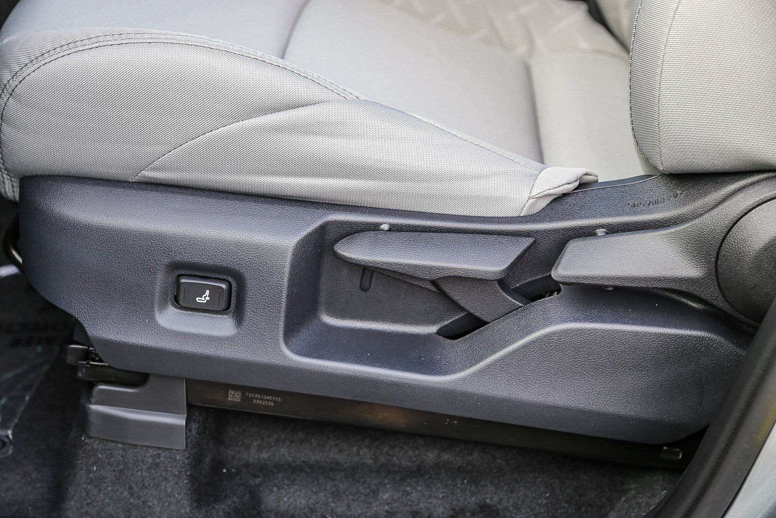 2026 Toyota Tacoma SR5 - Photo 21