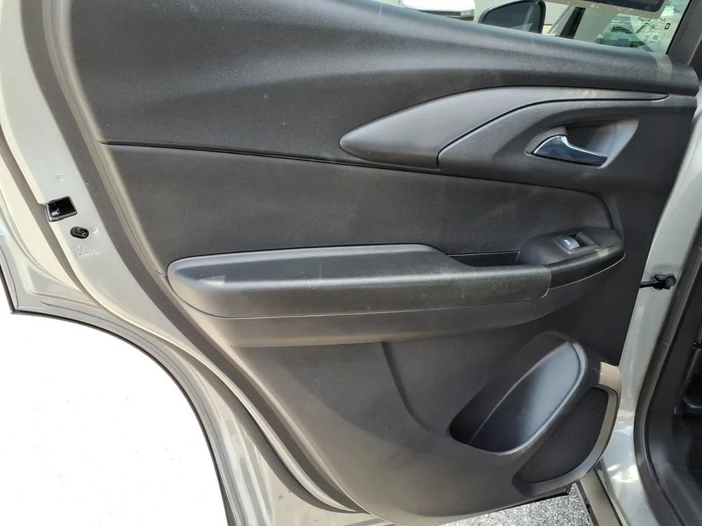 Used 2023 Sterling Gray Metallic Chevrolet LT image 21