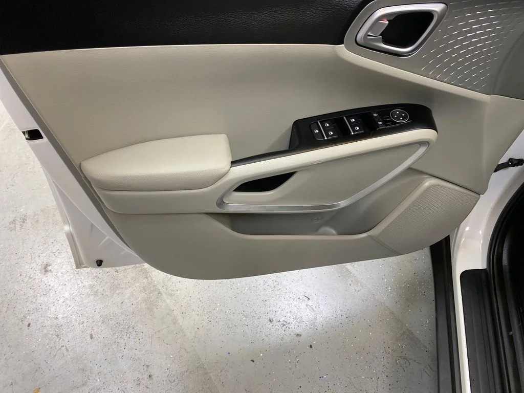 Used 2025 White Kia LX image 20