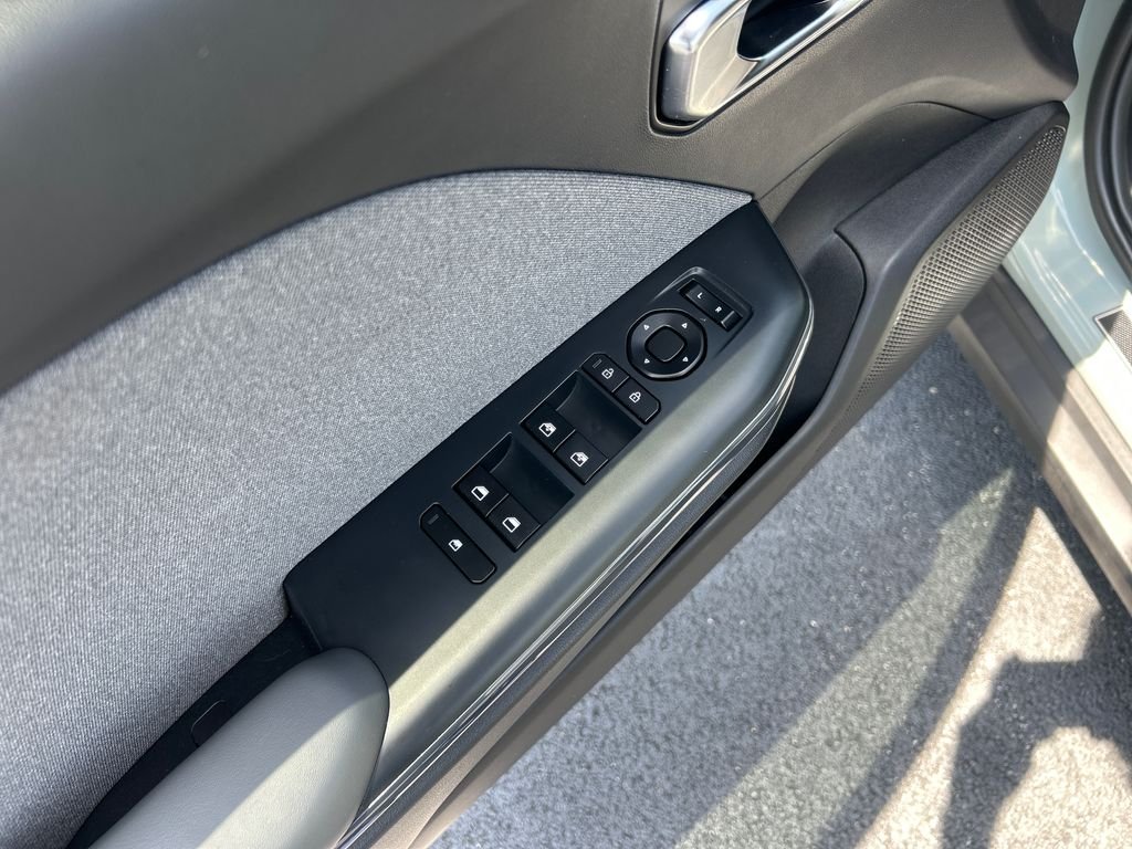 Used 2025 Gray Kia EX image 11