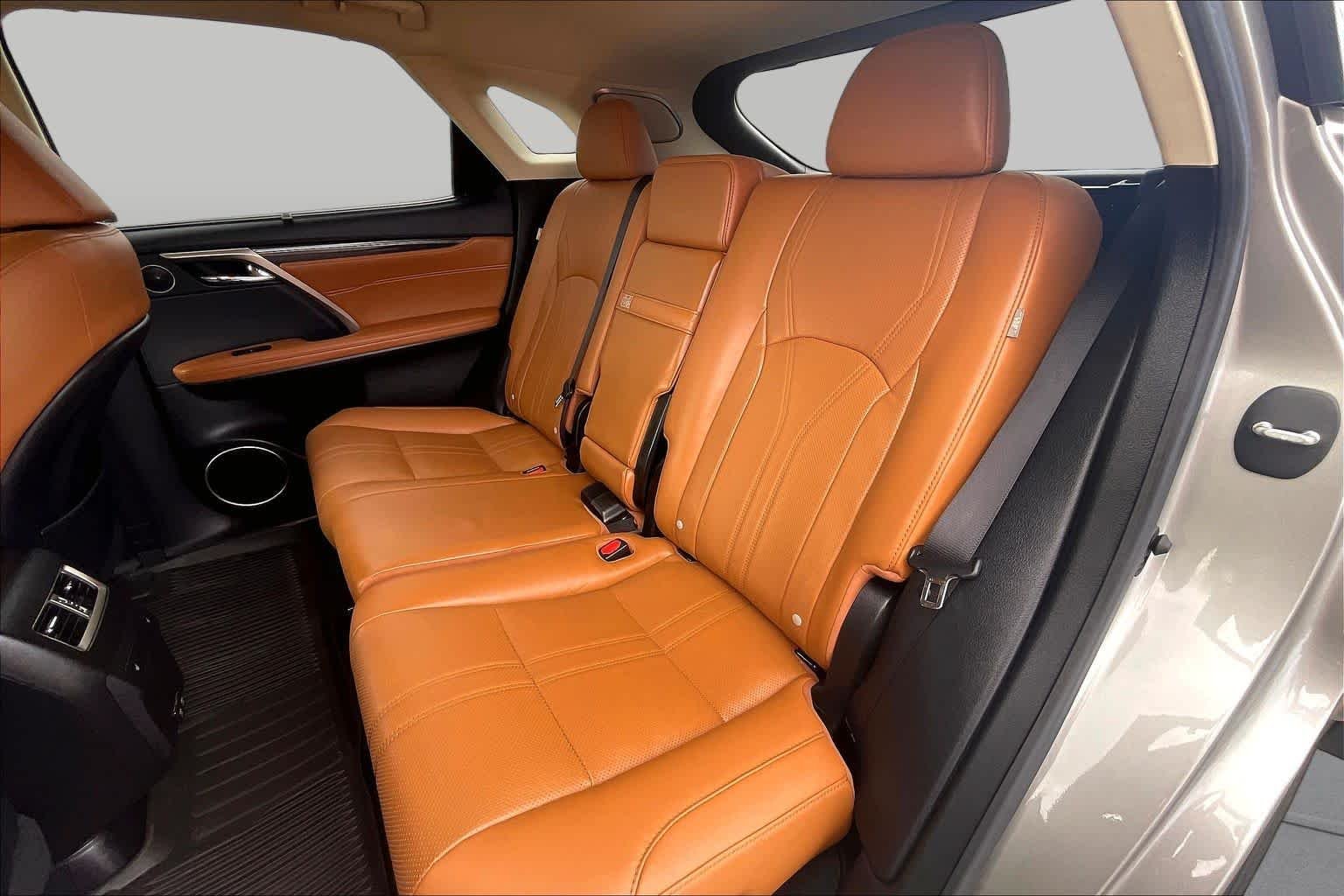 Used 2022 Atomic Silver Lexus  image 19