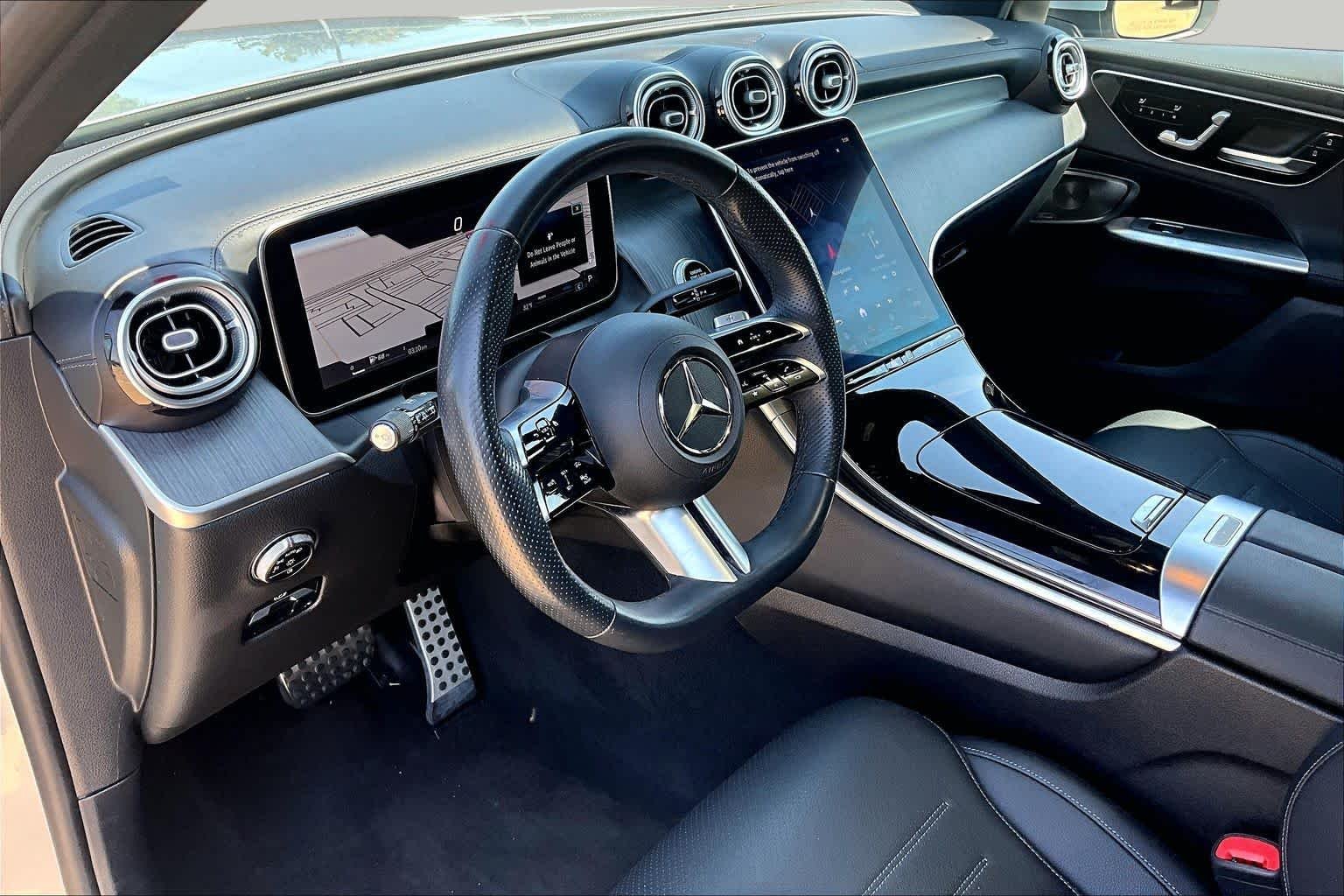 Used 2023 Cirrus Silver Metallic Mercedes-Benz GLC 300 image 18